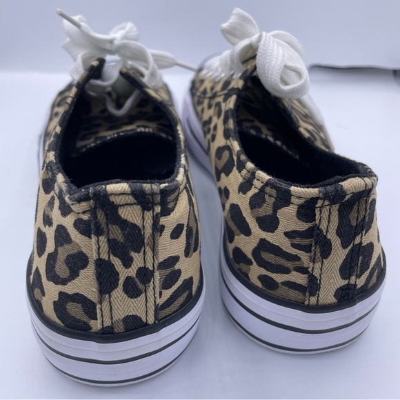 Forever 21 platform canvas leopard print women sneakers Size 9 - Picture 13 of 13